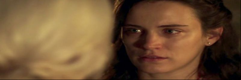 Clara ouve vozes