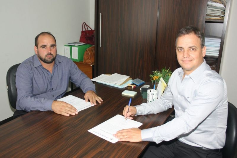 PREFEITO DE PERDIZES É RECONDUZIDO AO CARGO DE PREFEITO.