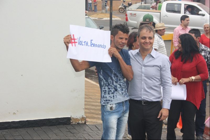 PREFEITO DE PERDIZES É RECONDUZIDO AO CARGO DE PREFEITO.